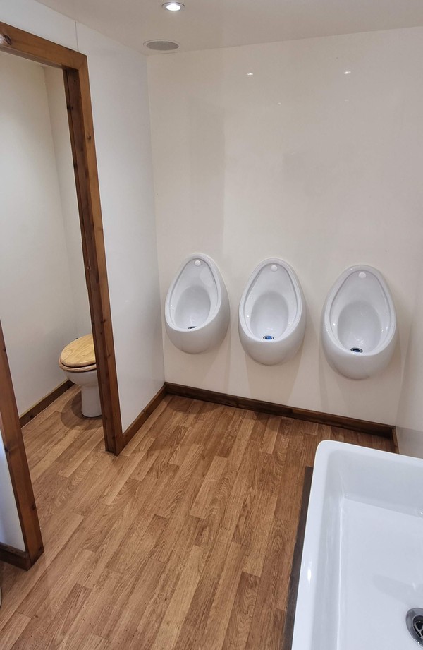 Secondhand Luxury Toilet Trailer