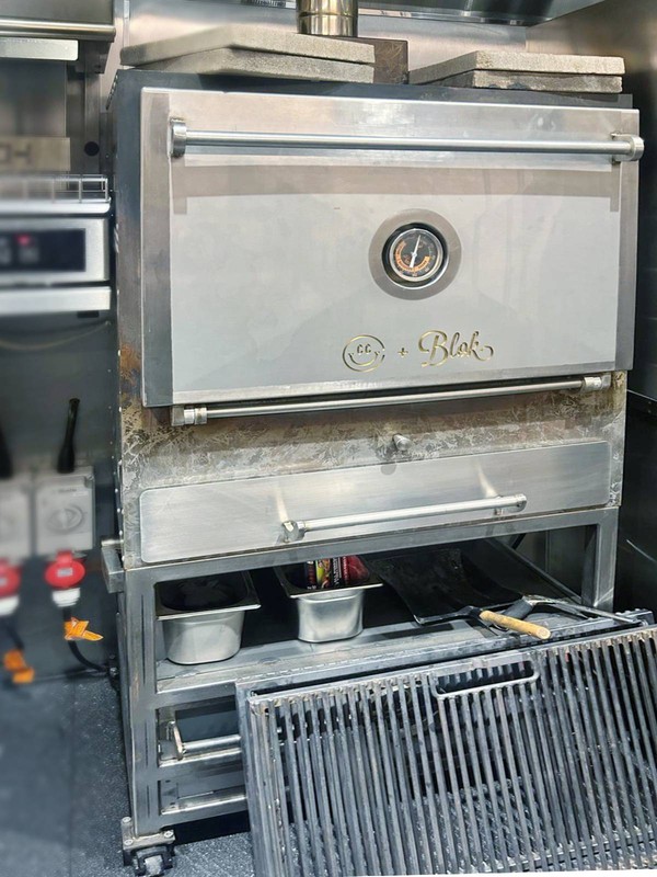 BLOK OK11 Stainless Steel Charcoal Oven