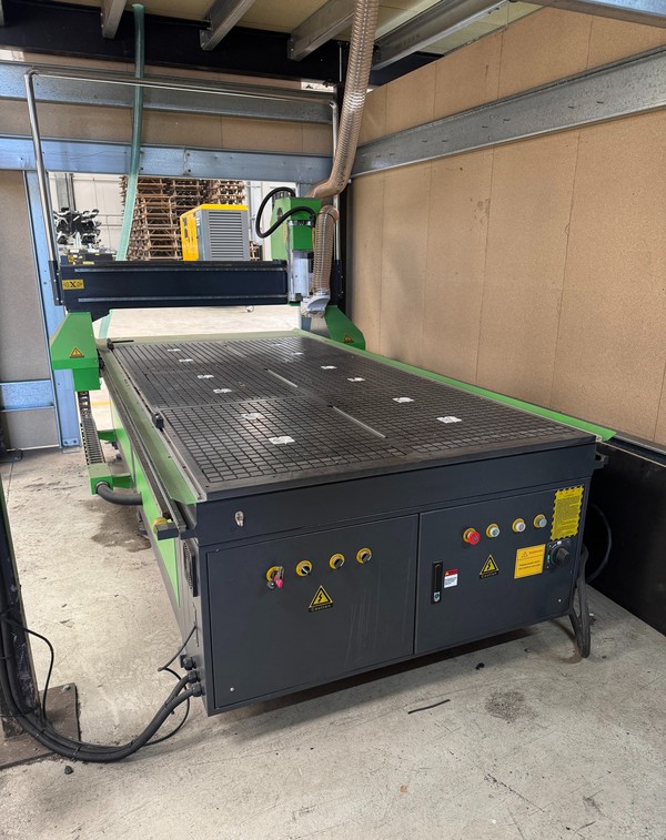 Secondhand Mantech CNC Machine