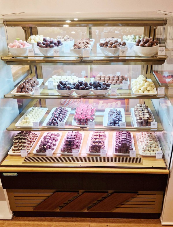 Trimco Zurich 100 chocolate display fridge cabinet