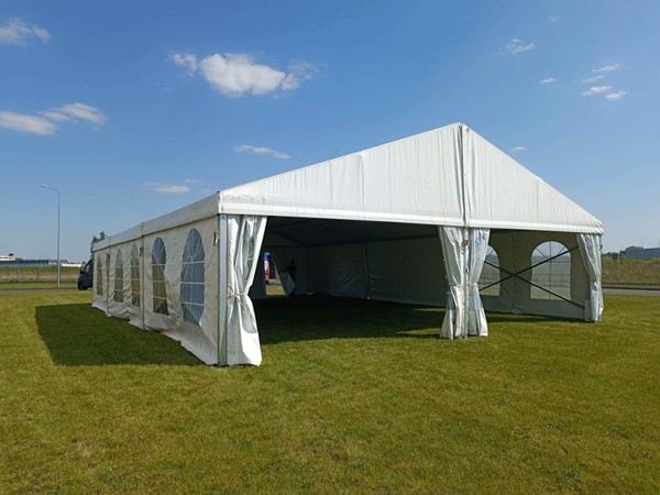 10m framed / clear span marquee