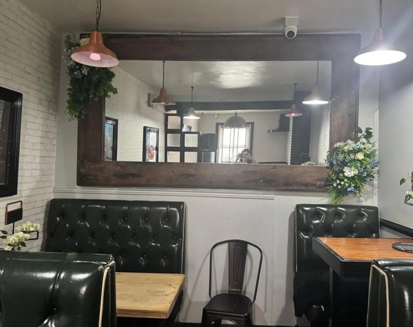 Secondhand Booth Seating