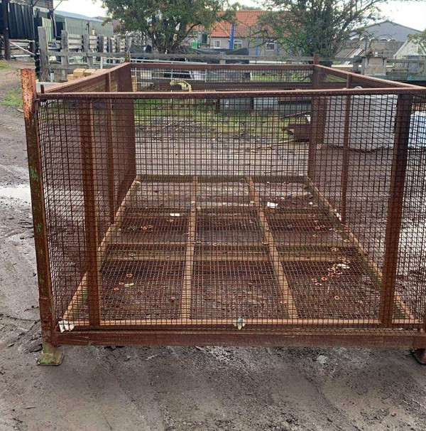 Secondhand Large Mesh Stillage