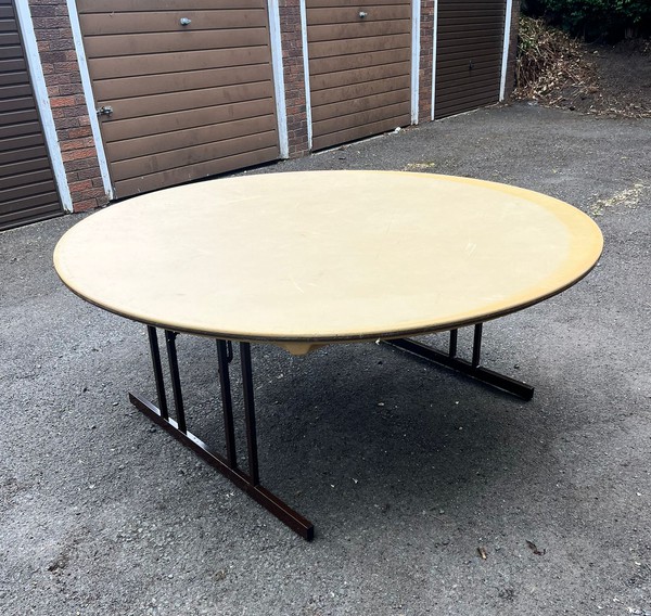 Round Tables For Sale