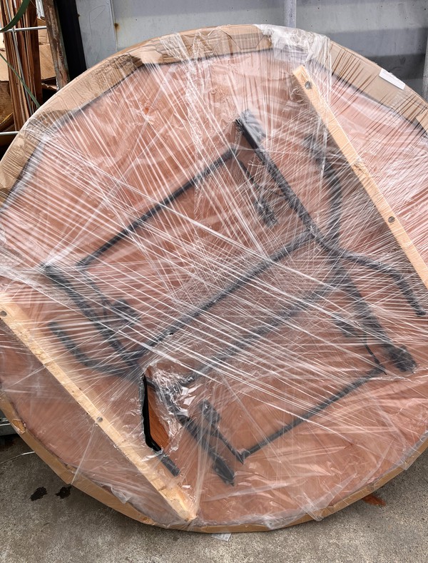 Round Tables For Sale