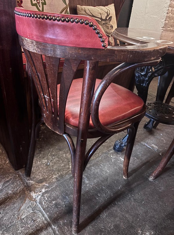 40x Pub Chairs