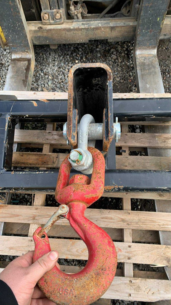 Secondhand Manitou Telehandler Lifting Hook For Sale
