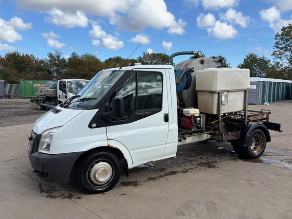 Secondhand 2013 Ford Transit Pump Truck For Sale