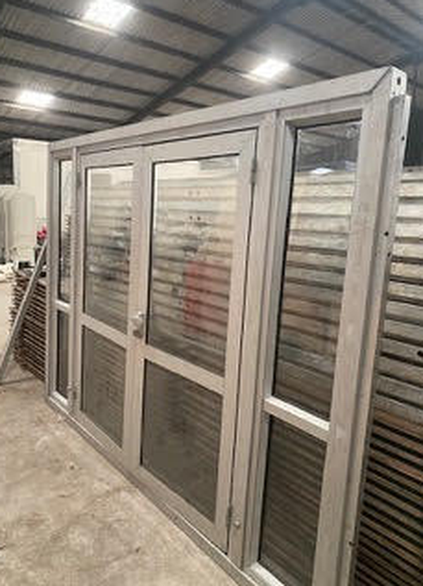 Used 3m Oasis Marquee Doors