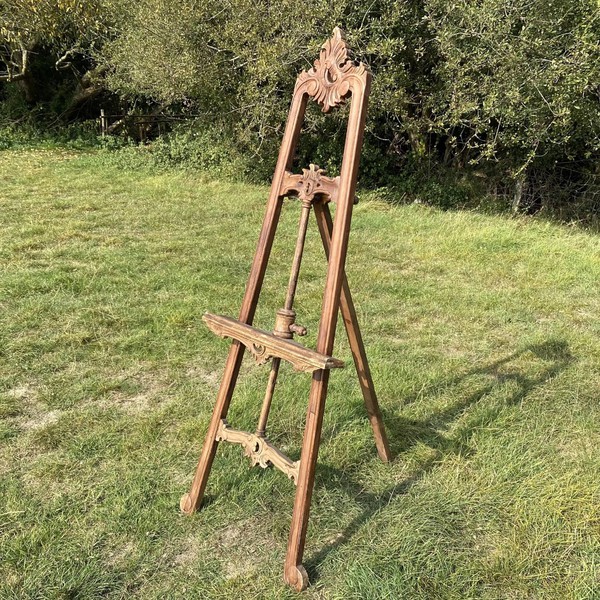 Vintage Ornate Wooden Easel