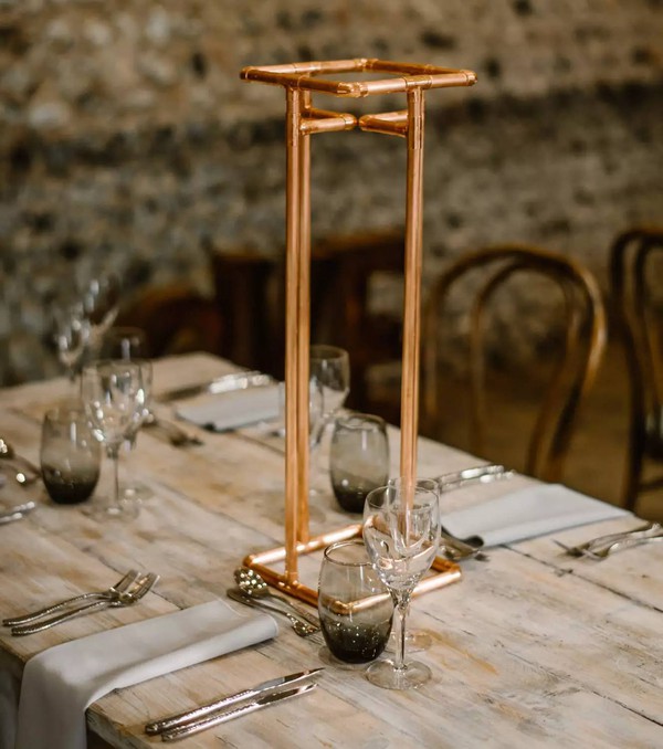 Copper table centres