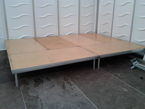 4m x 3m stage (made from 6 stage decks)