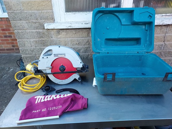 Makita Circular saw 110v