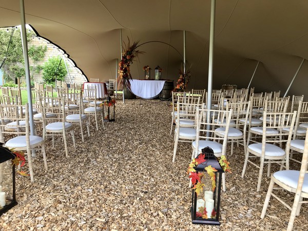 Stretch tent for a wedding