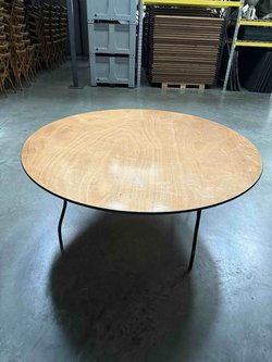 6ft Round Folding Tables