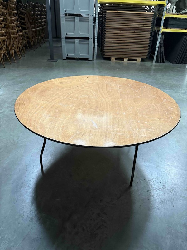 6ft Round Folding Tables