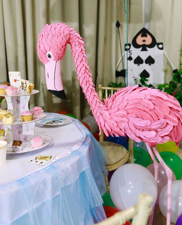 Flamingo croquet