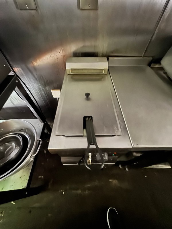 Lincat Freestanding Electric Fryer 4