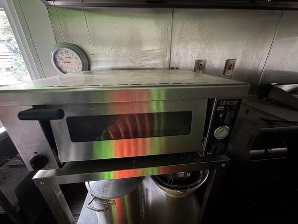 Lincat Pizza Oven