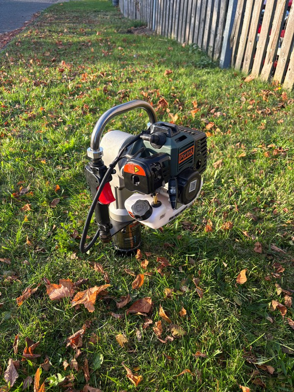 Light weight petrol peg driver