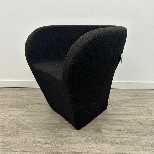 Black Tub Chair