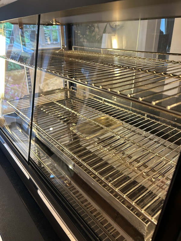 Secondhand Hot Food Display