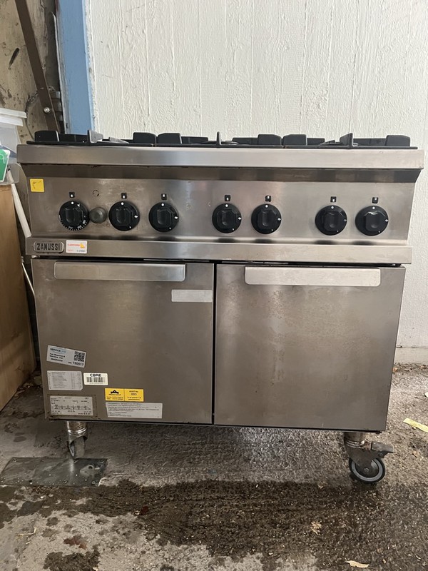 6 Burner Gas Range Cooker For Sale