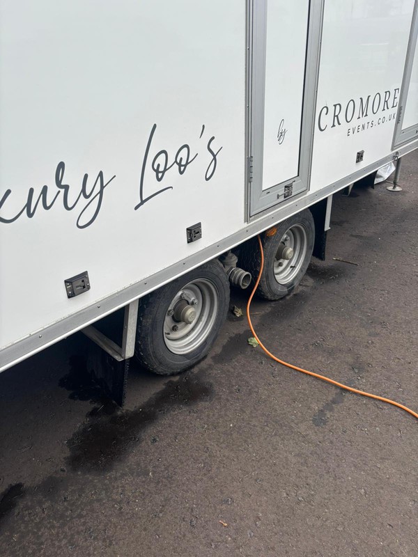 3+1 Toilet Trailer
