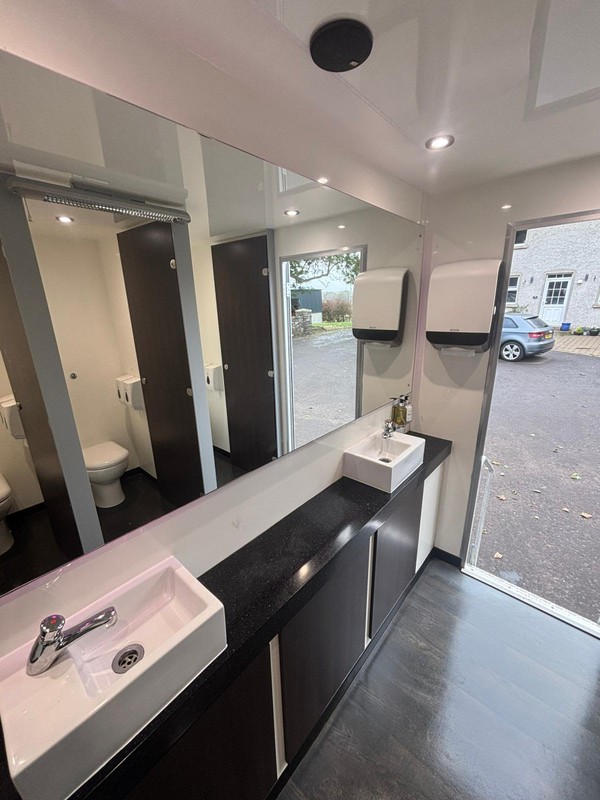 3+1 Toilet Trailer For Sale