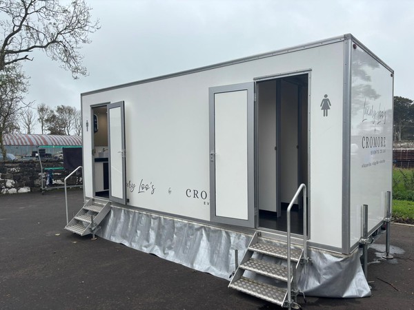 Secondhand 3+1 Luxury Toilet Trailer