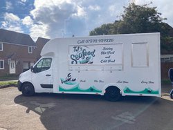Secondhand Catering Van Truck Seafood Mobile Kitchen For Sale