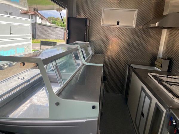 Secondhand Catering Van Truck Seafood Mobile Kitchen For Sale