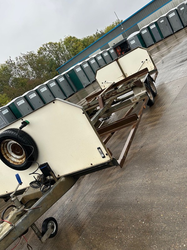 Secondhand 8 Bay Toilet Trailer
