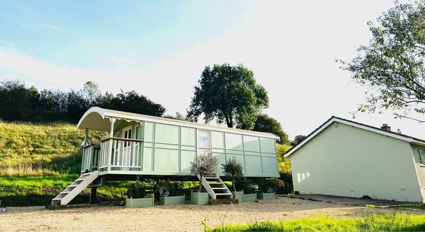 Secondhand Showman Wagon Glamping Caboose For Sale