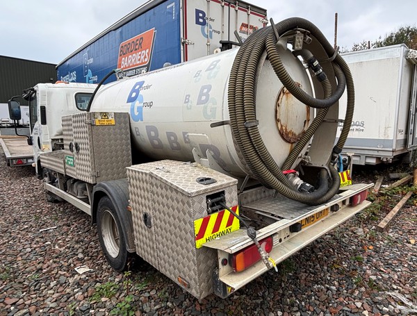 Used 7.5t Service Tanker