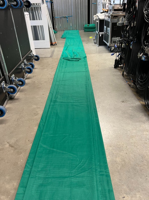 Secondhand Green Polyline Drapes