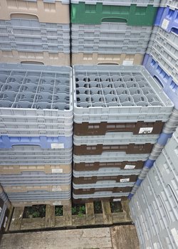 Secondhand Cambro Glass Racks Storage and Washing For Sale
