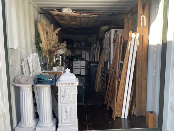 Secondhand Wedding Decor Stock For Sale