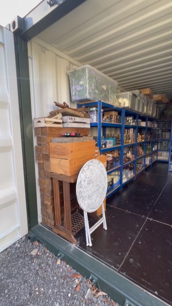 Secondhand Wedding Decor Stock For Sale