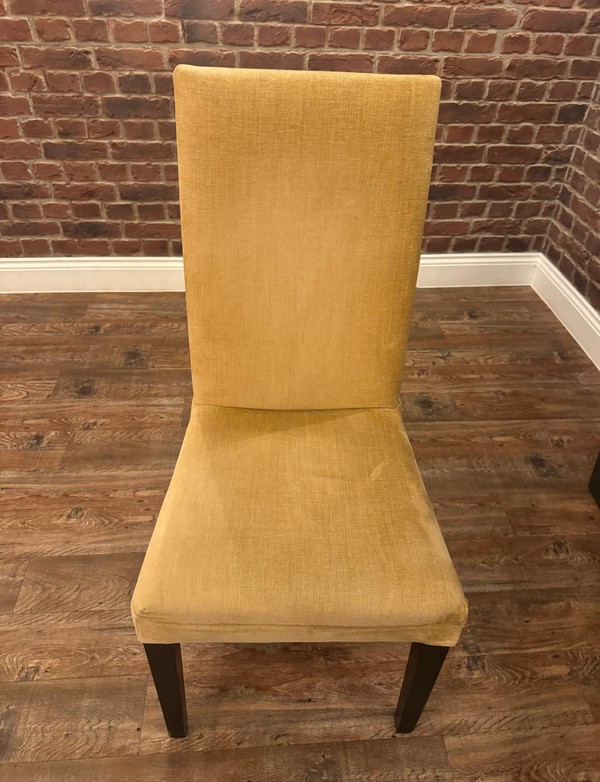 Cafe Chairs And Tables
