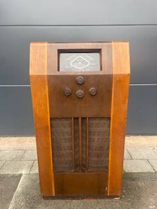 Pye 1930's Floor standing radio Pye 1930's Floor standing radio