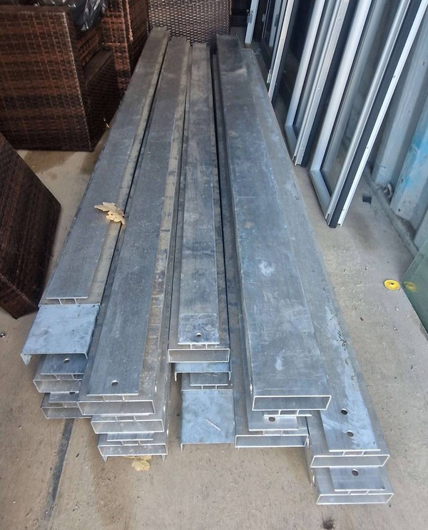Aluminium floor extrusion Aluminium floor extrusion
