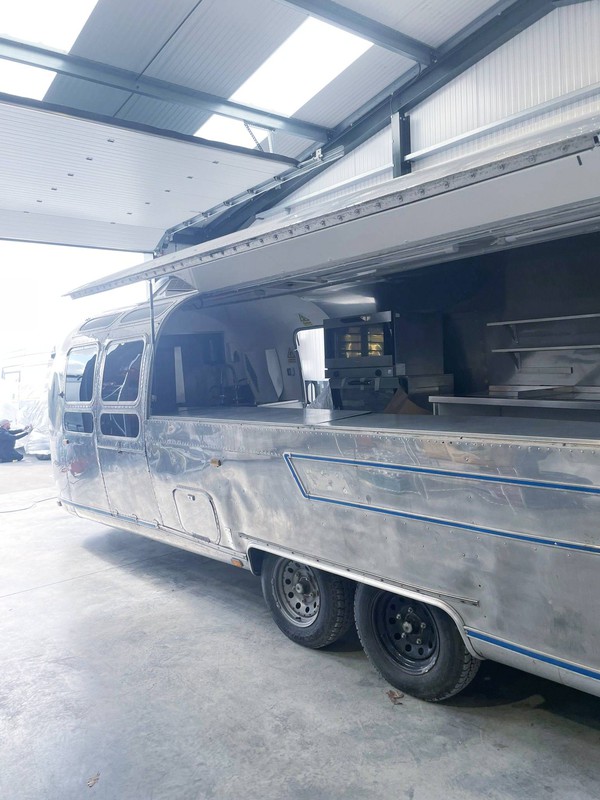 Aluminium Air Stream Catering Trailer Aluminium Air Stream Catering Trailer