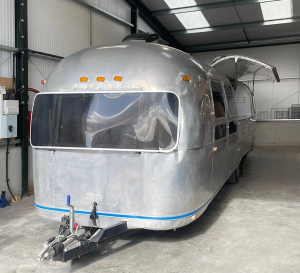 Vintage Air Stream Catering Trailer Vintage Air Stream Catering Trailer