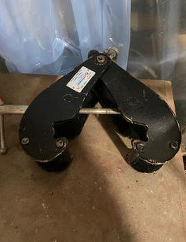 3 Tonne Clamp Beams For Sale 3 Tonne Clamp Beams For Sale