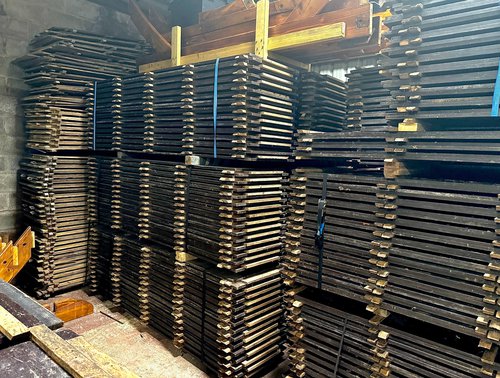 200x 8ft x 2ft Interlocking Flooring For Sale 200x 8ft x 2ft Interlocking Flooring For Sale