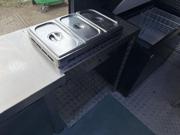 Secondhand Large Catering Trailer Secondhand Large Catering Trailer