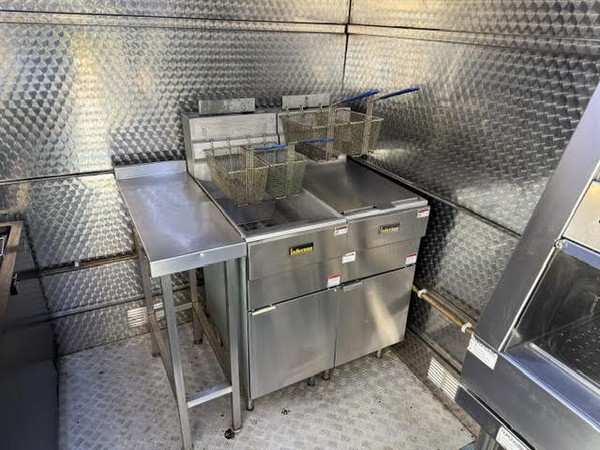 Used 22ft Catering Trailer Used 22ft Catering Trailer