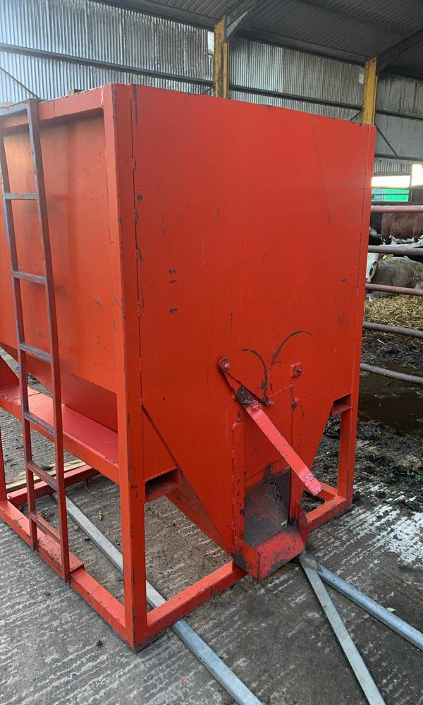Secondhand Feed Hopper