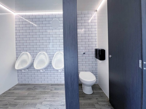 3 + 1 toilet trailer with urinals 3 + 1 toilet trailer with urinals